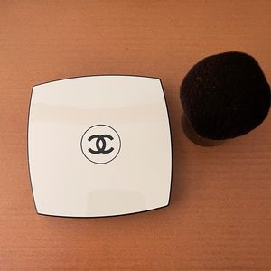 Chanel LES BEIGES Oversize Healthy Glow Sun-Kissed Powder